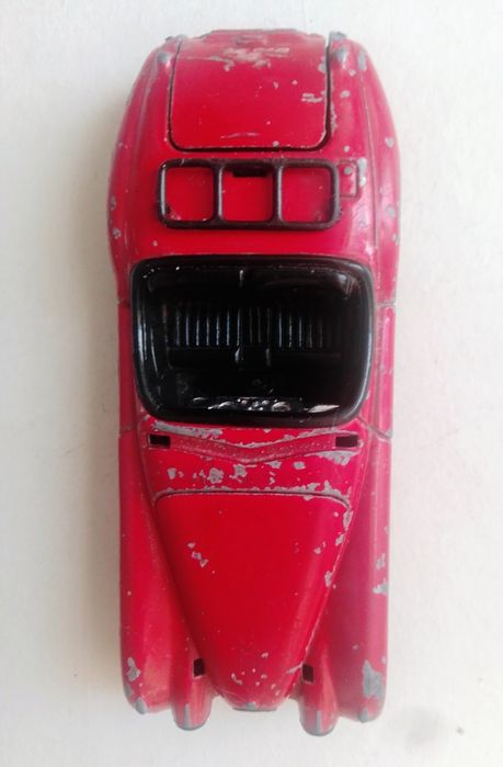 Corgi Jaguar XK 120 para recuperar ou peças.