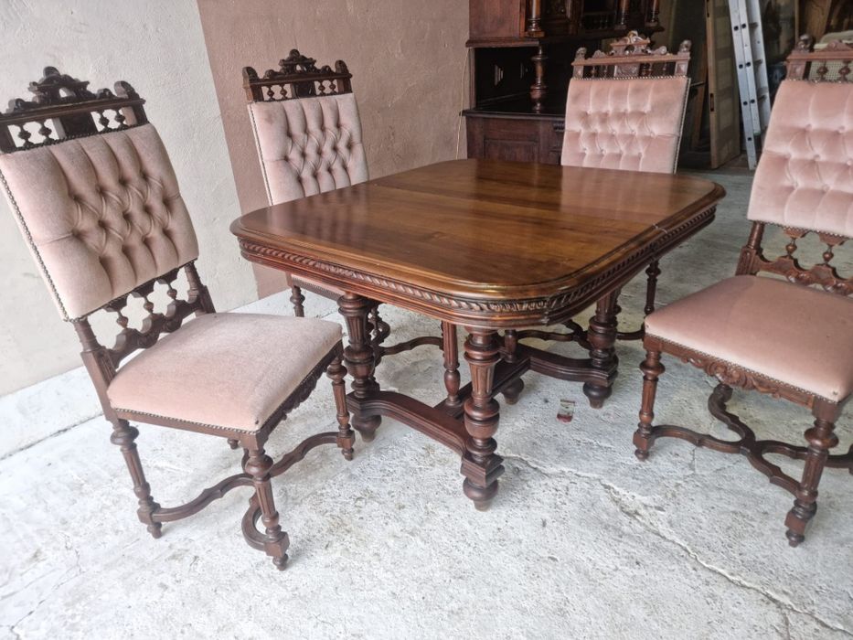 Francuski stół w stylu Henryka II z 4 krzesłami