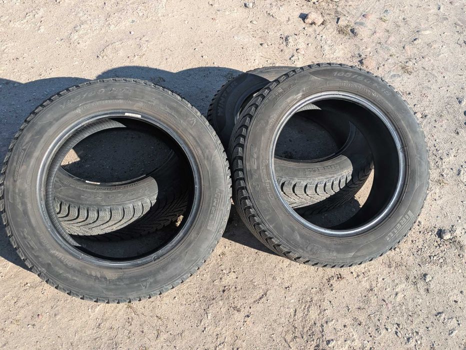 Dwa komplety opon samochodowych (letni i zimowy) 185/60/R15