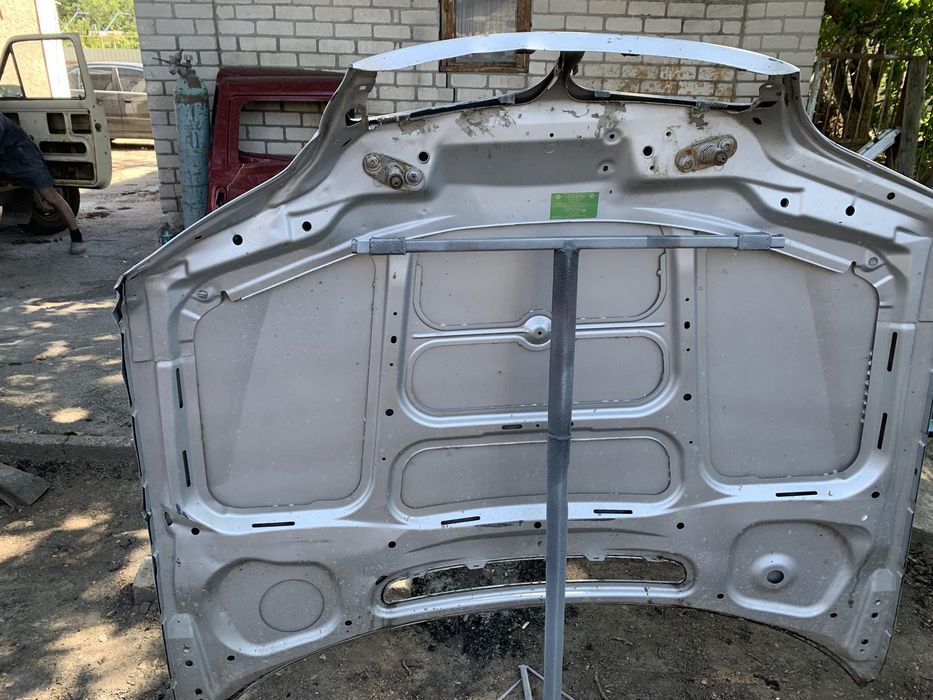 Капот БМВ е46 рест