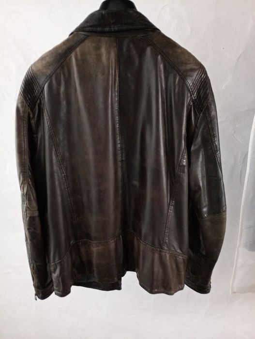 Blusão  vintage em pele castanha