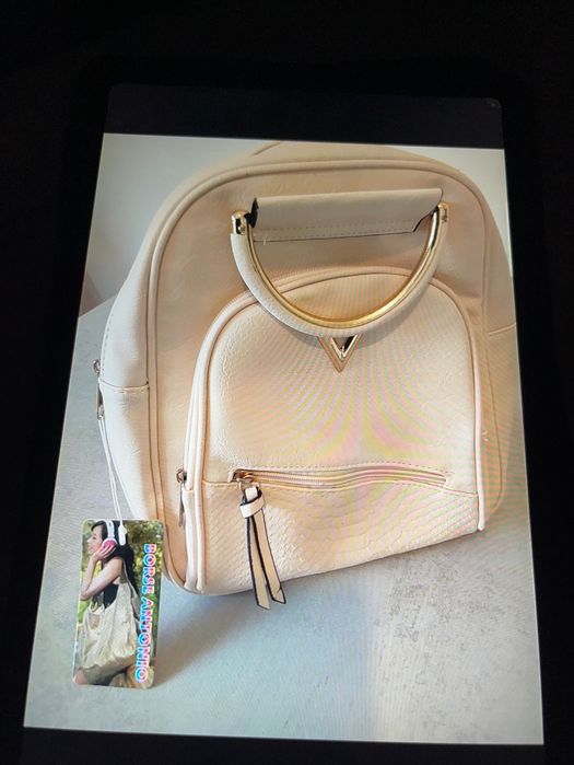 Mala novo com etiqueta