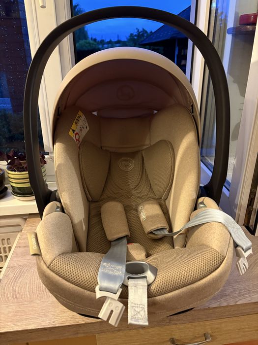 Fotelik Cybex Cloud T i‑Size Cozy Beige Plus – stan bardzo dobry, kompletny
