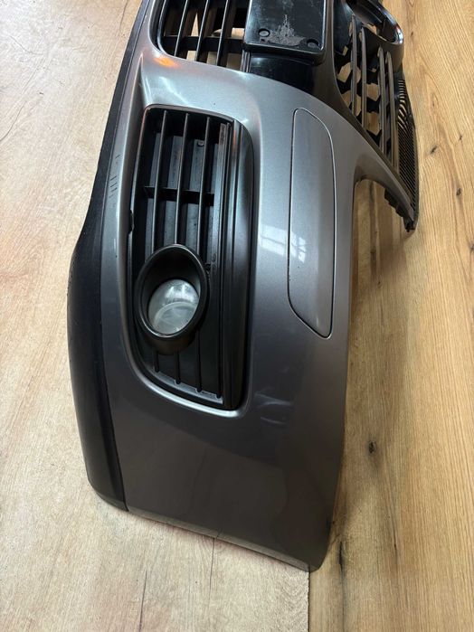 Zderzak przedni vw golf 5 gt kolor la7t