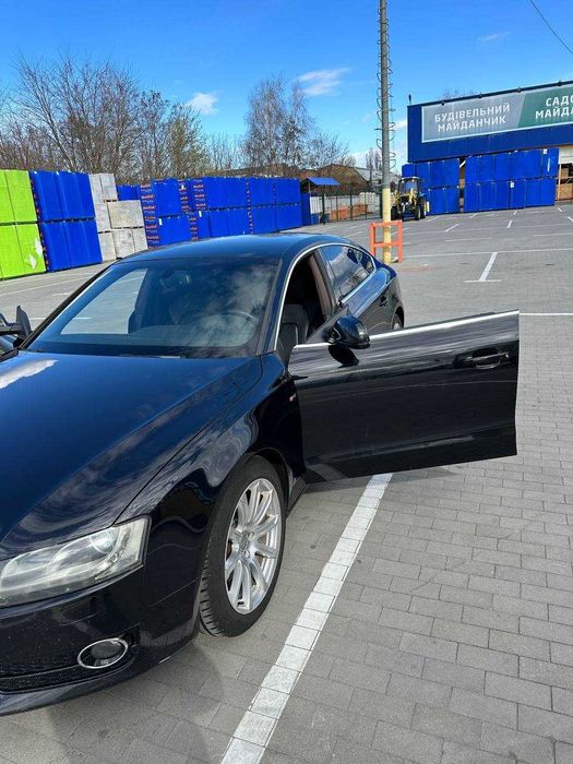 продам Audi A5 Sline