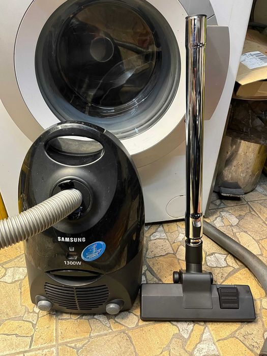 Пилосос Samsung 1300W невкомплекті