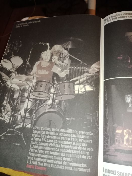 Revista totalmente dedicada ao concerto dos Genesis de 1975