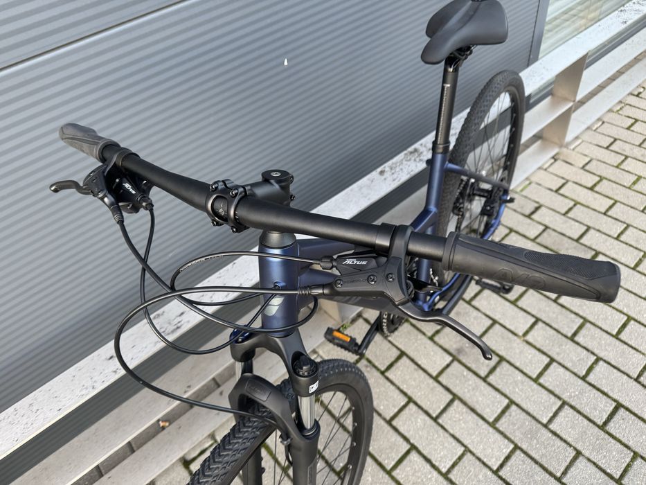 NOWY Giant Liv Rove 2 Cross 2025 Eclipse M rower damski scott cube 29