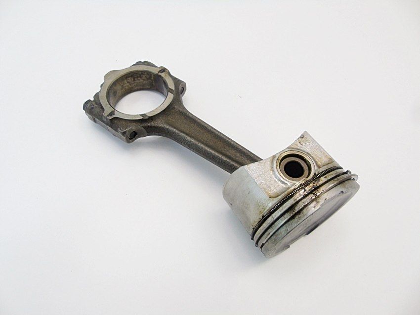 Tłok Korbowód 1.2 8V Punto 2 Panda Palio Ypsilon Strada 7768966