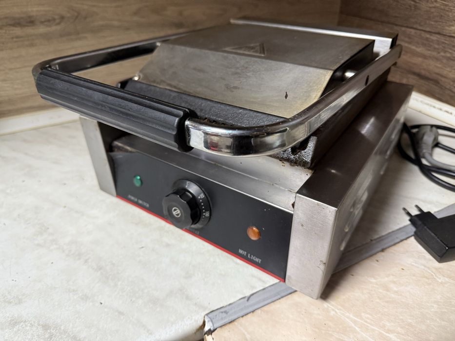Контактний гриль