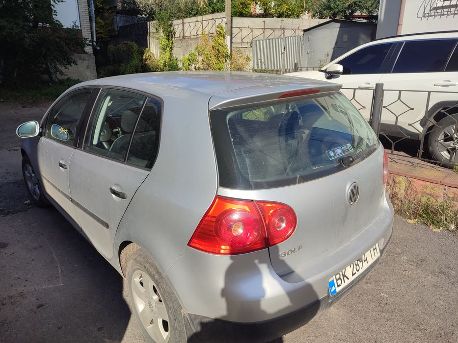 Продам гольф 5 пробиг 150000, мотор  1,4 все гарно працюэ