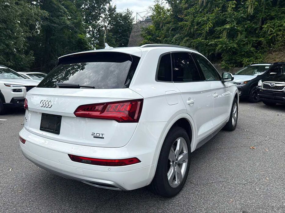 Audi Q5 2.0T      2018