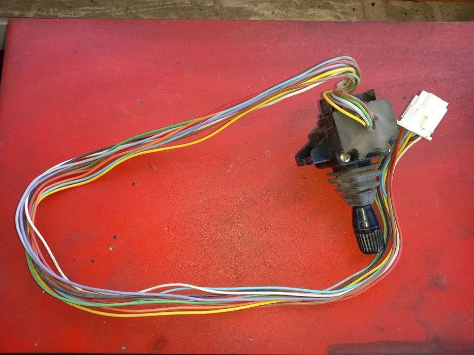 Joystick sterowania sekcją elektroniczną Case CS130
