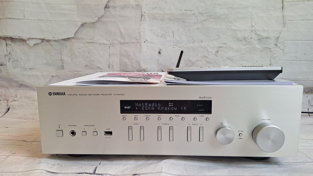 Yamaha R-N402D Amplituner Stereo 2x140W