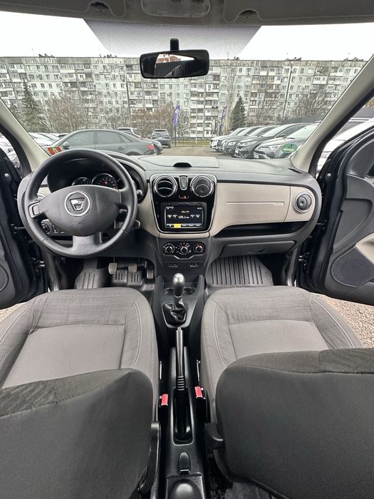 Dacia Lodgy 2012 Год