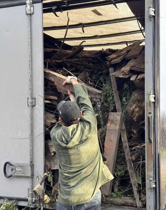 Вывоз мусора, не дорого, частник свое авто