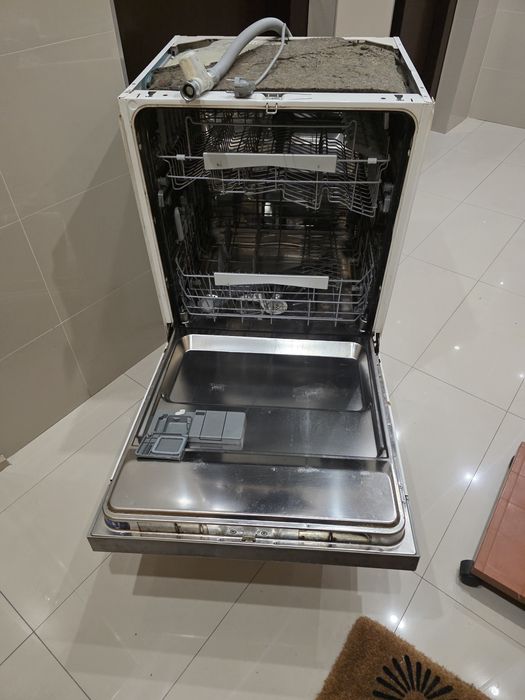 Máquina Loiça AEG  FAVORIT 88010 IM