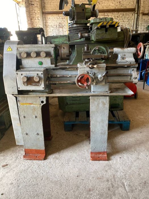 Продам токарний верстат ТВ 4(станок)