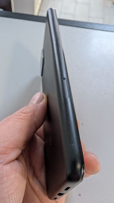 Google Pixel 4a 5g ( не працюють камери, без дисплея)