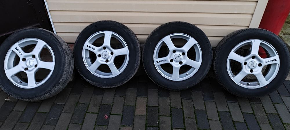 диски  15   114.3 * 4 резина 195* 60*15