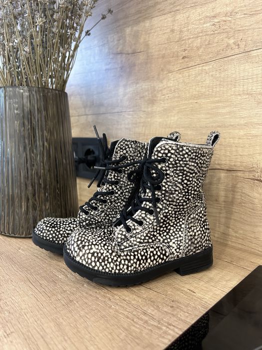 Неймовірні черевики, сапожки 22 розмір