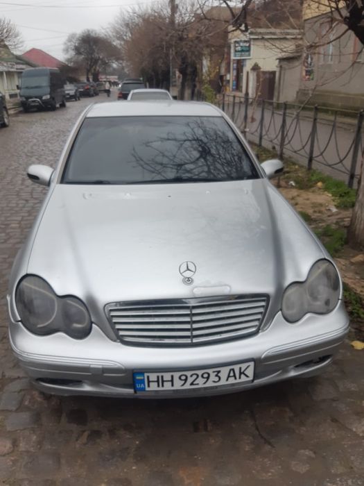 Мерседес С 240...