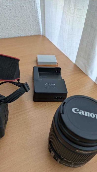 Canon 700D + 2 lentes (18-55mm e 50mm STM)