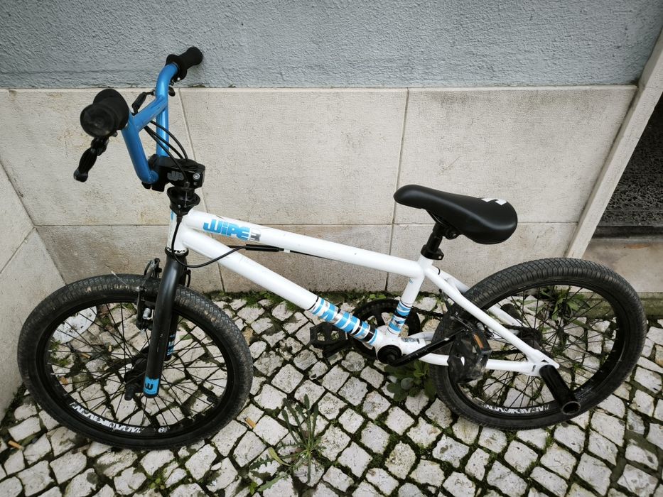 Bicicleta  bmx         .