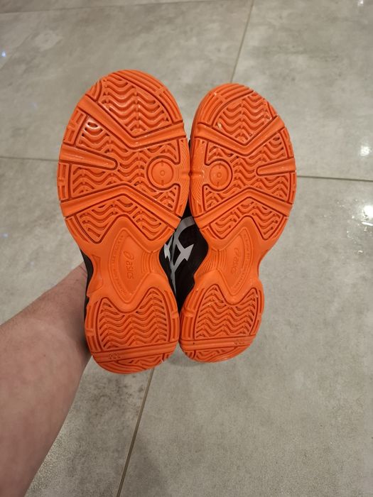 Оригинальні кросівки asics 35р