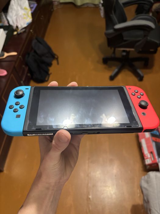 Nintendo Switch v2 + 128GB + повний комплект
