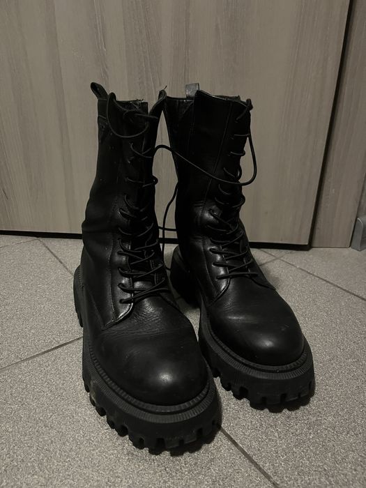 Весняні шкіряні чоботи