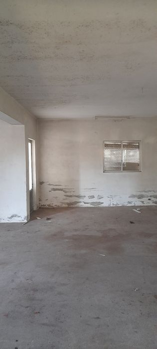 Armazém de pequenas dimensões