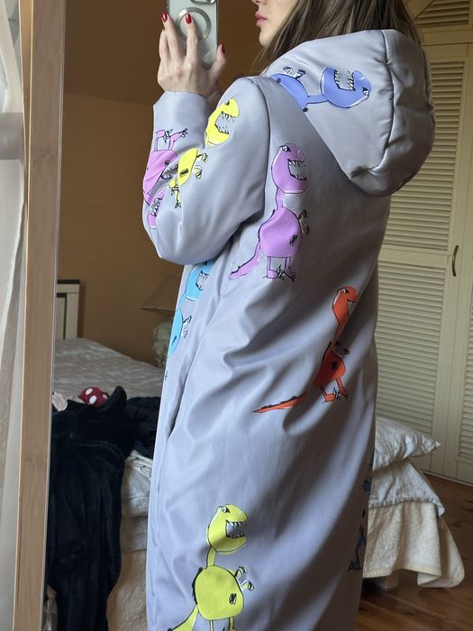 Утеплений дизайнерський пуховик lev.i.rosa з динозаврами розмір с