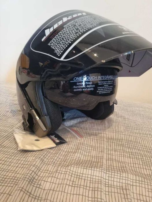 Capacete NOVO a estrear