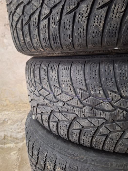 Opony wielosezonowe 215/60 r16