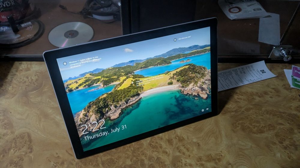 Surface Pro 7+ Plus LTE 1961 Titan 12.3" 3k IPS i5 16/256 Win 11 Pro