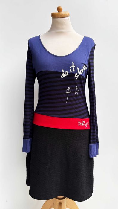 Sukienka Desigual L 40 Wzory Paski Granatowa Czarna