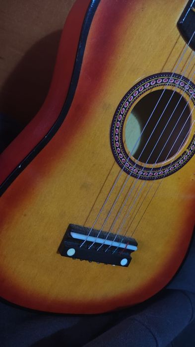 Guitarra Média (kid)
