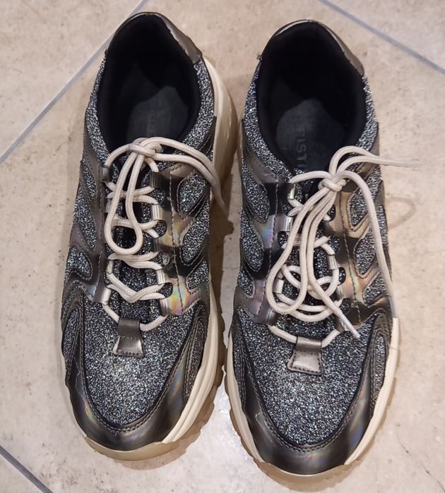 Sapatilhas Cristina Ferreira