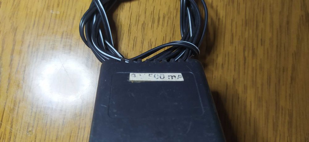 Трансформаторный блок питания зарядка 9 v вольт 500 mAh круглый штекер
