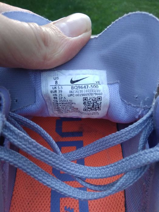 NIKE AIR ZOOM Pegasus biegowe, oddające energię 39