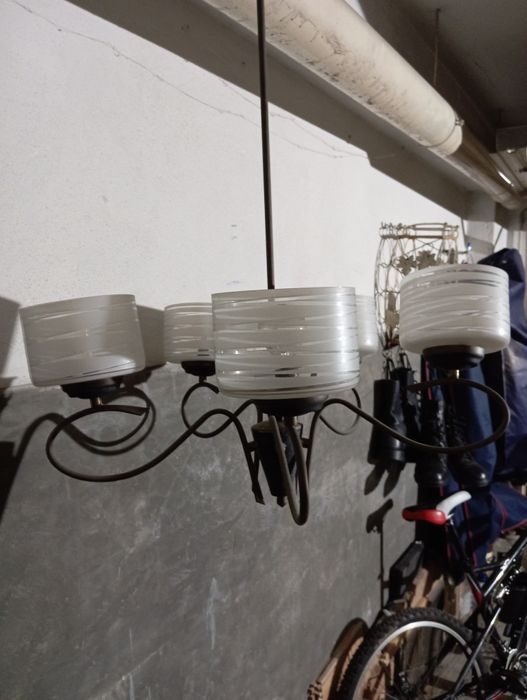 Candeeiro de tecto antigo