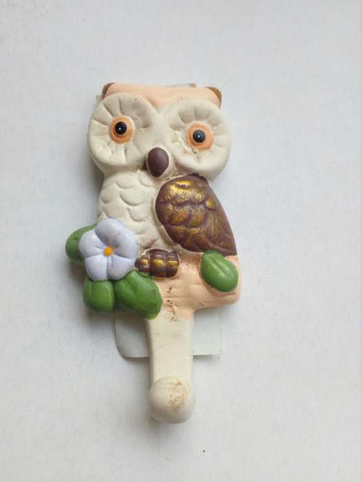 Cabide de parede com um gancho