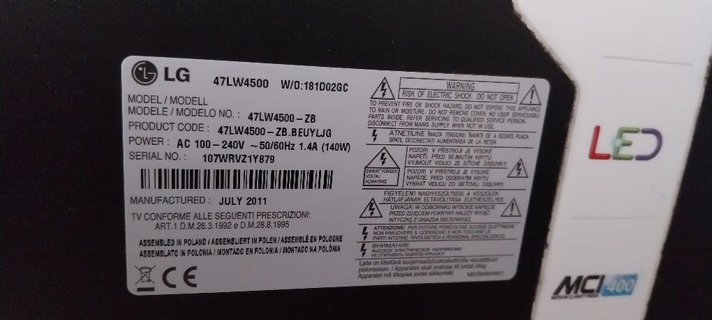 Televisão LG com comando incluído