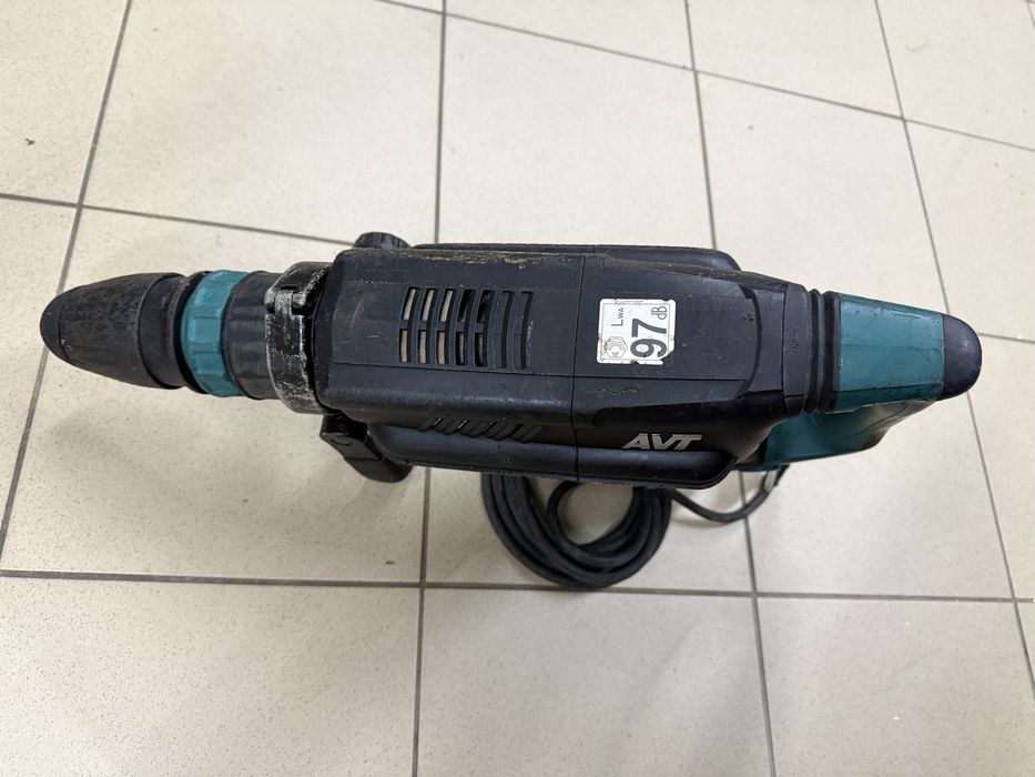 HM1213C młot Makita używany sprawny