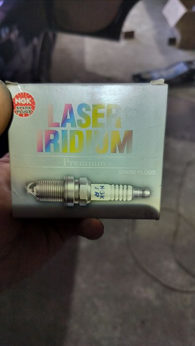 Ірідієві свічі ngk