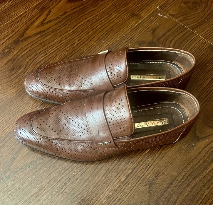 Класичні шкіряні туфлі