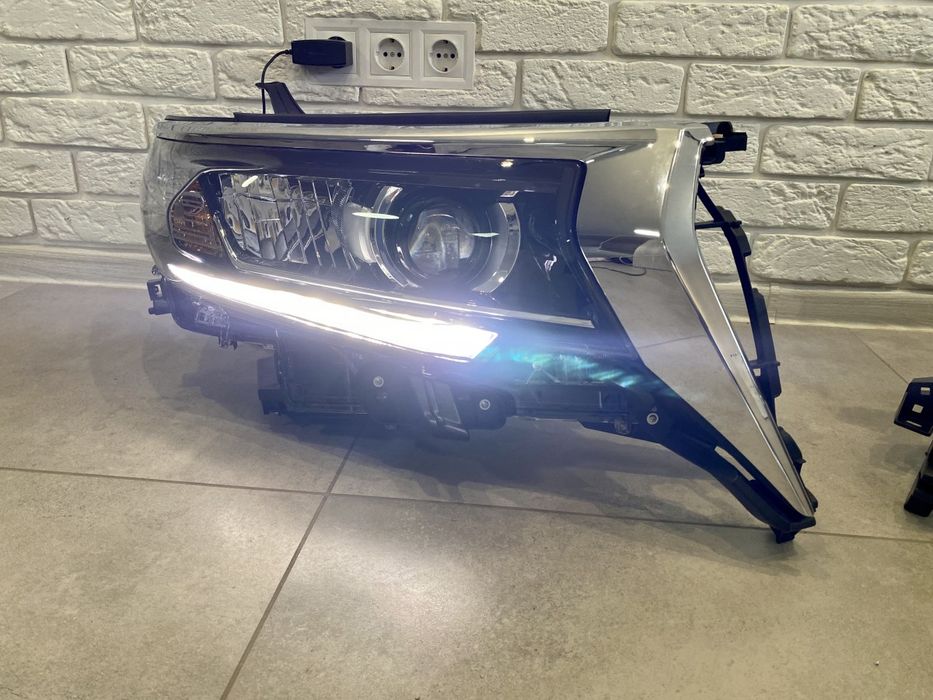 Фари Toyota Land Cruiser Prado 150 Full Led рест 2018+замість галогену