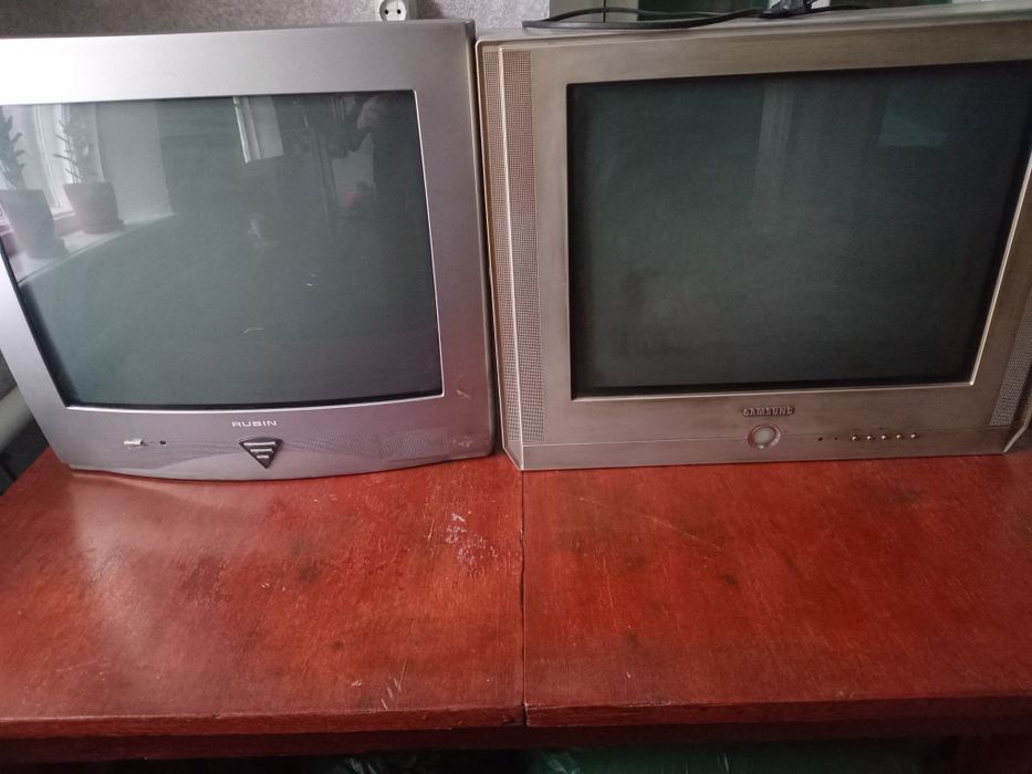Продам телевизор