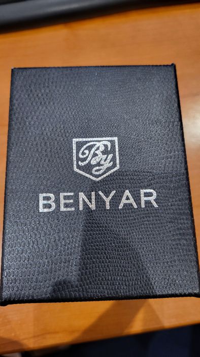 Relogio Benyar novo